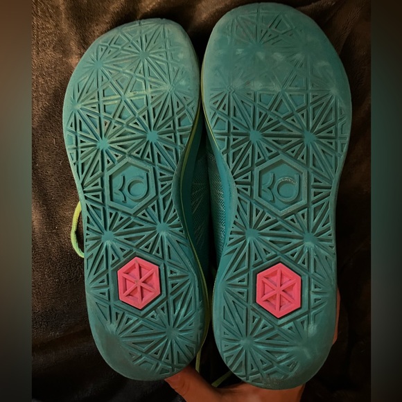 Nike KD 6 Elite “hero pack” Size 12 men’s will accept offers. - Picture 4 of 5